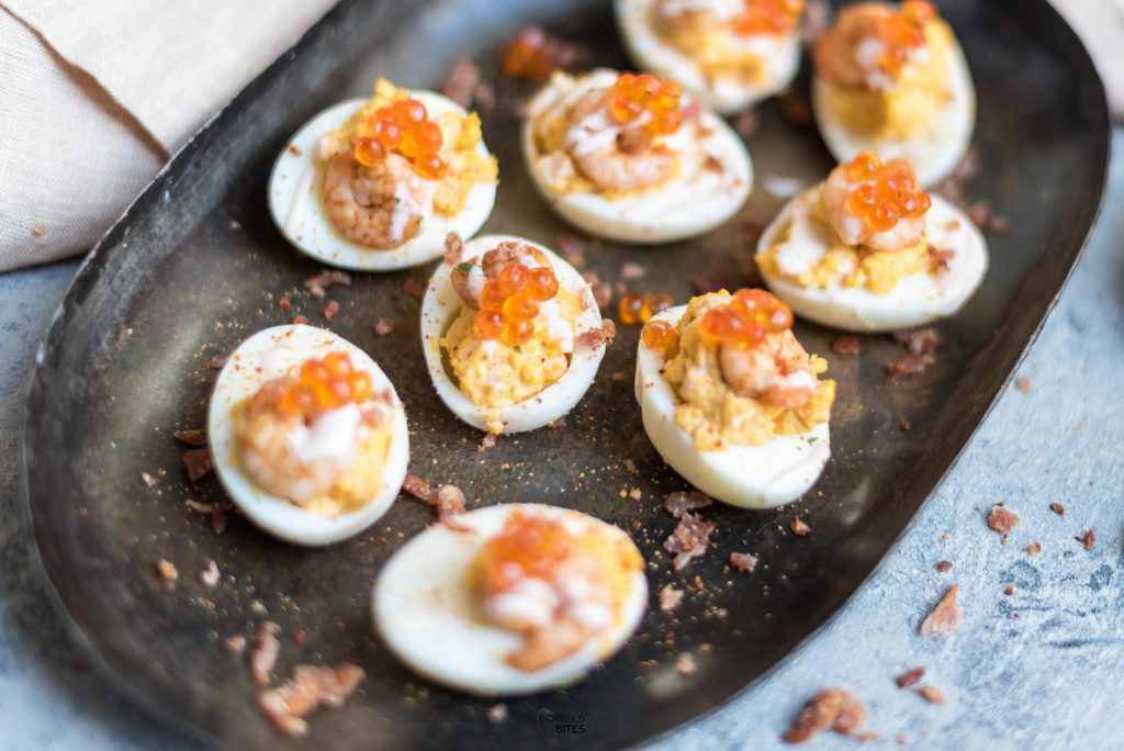 loaded deviled eggs gevulde eieren
